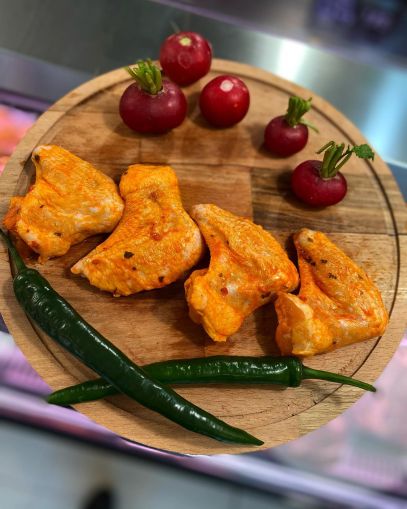 Aripioare  pui marinate. Pret caserola