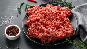 Carne tocata de vita. Pret pe caserola