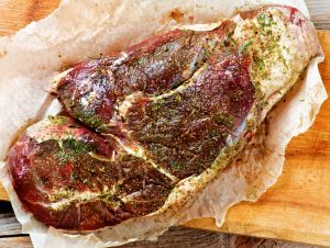 Pastrama de vita Angus pentru gratar. 