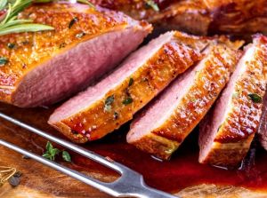 PIEPT DE RATA CU PIELE! PRETUL AFISAT ESTE PENTRU UN PIEPT DE RATA DE CIRCA 400 GR